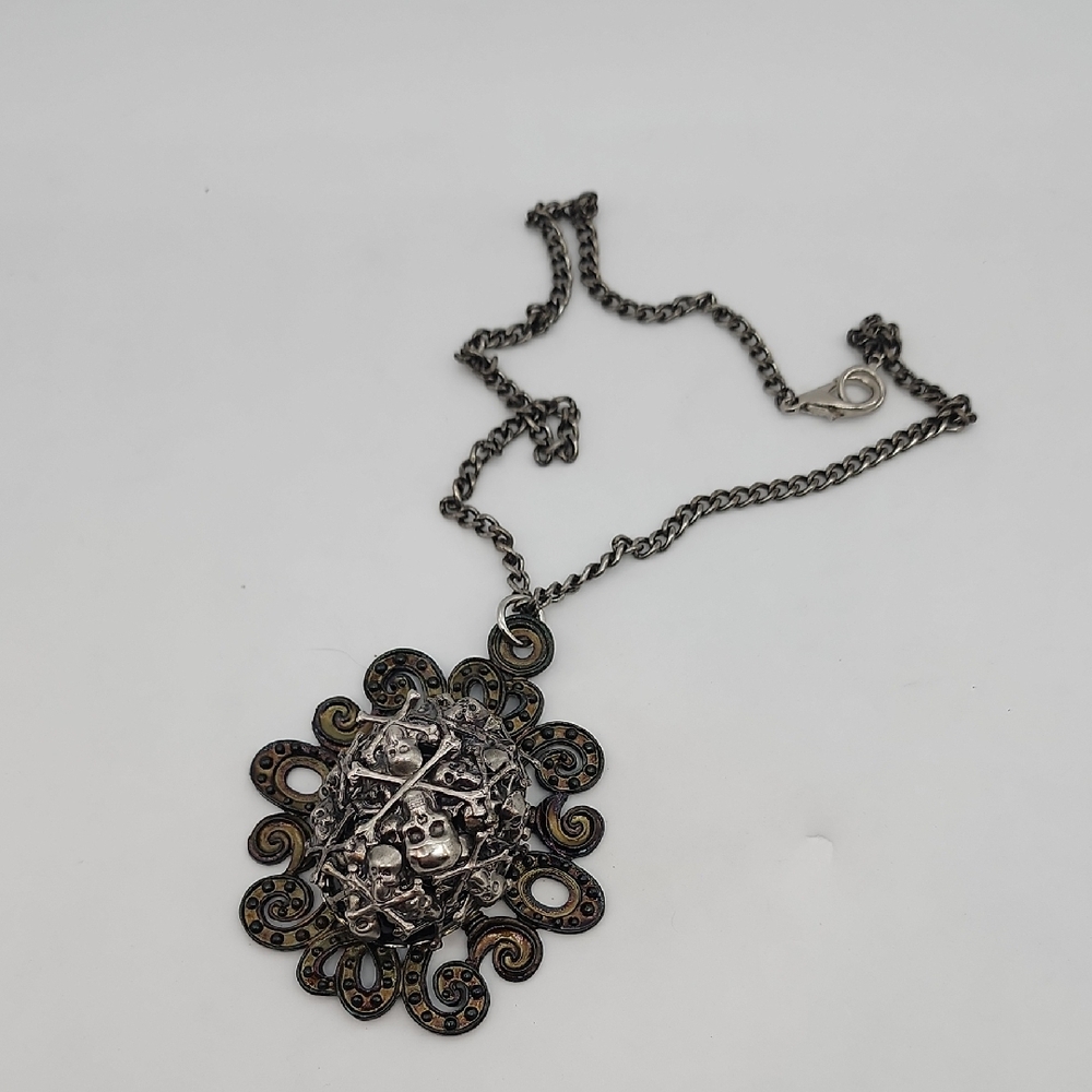 Gasoline Glamour Skull ๐ Pile Pendant Necklace